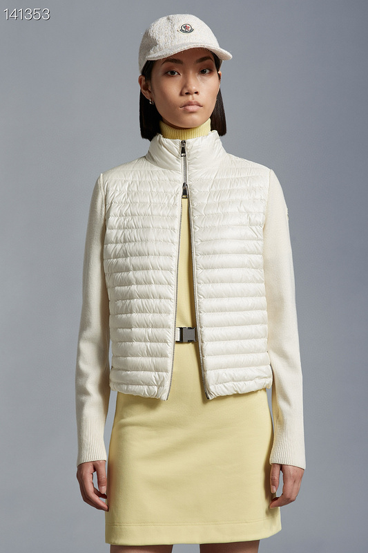 Moncler Down Jacket Wmns ID:20240912-89